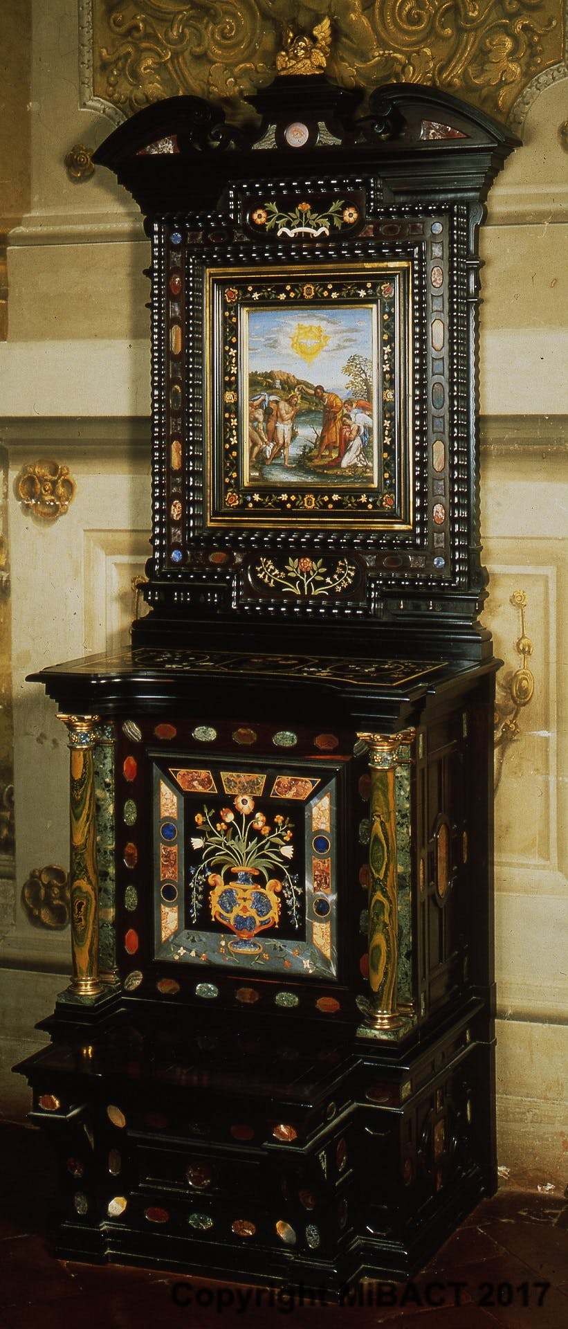 Inginocchaiotoio Delle Botteghe Granducali Su Disegno Di Jacopo Ligozzi inginocchaiotoio-delle-botteghe-granducali-su-disegno-di-jacopo-ligozzi
