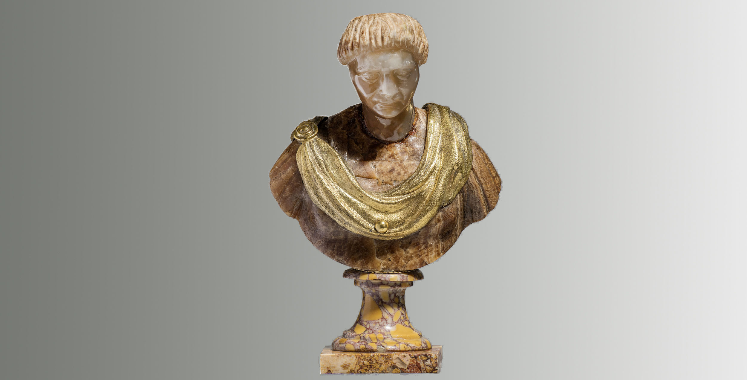 Figura Femminile Che Funge Da Colonna