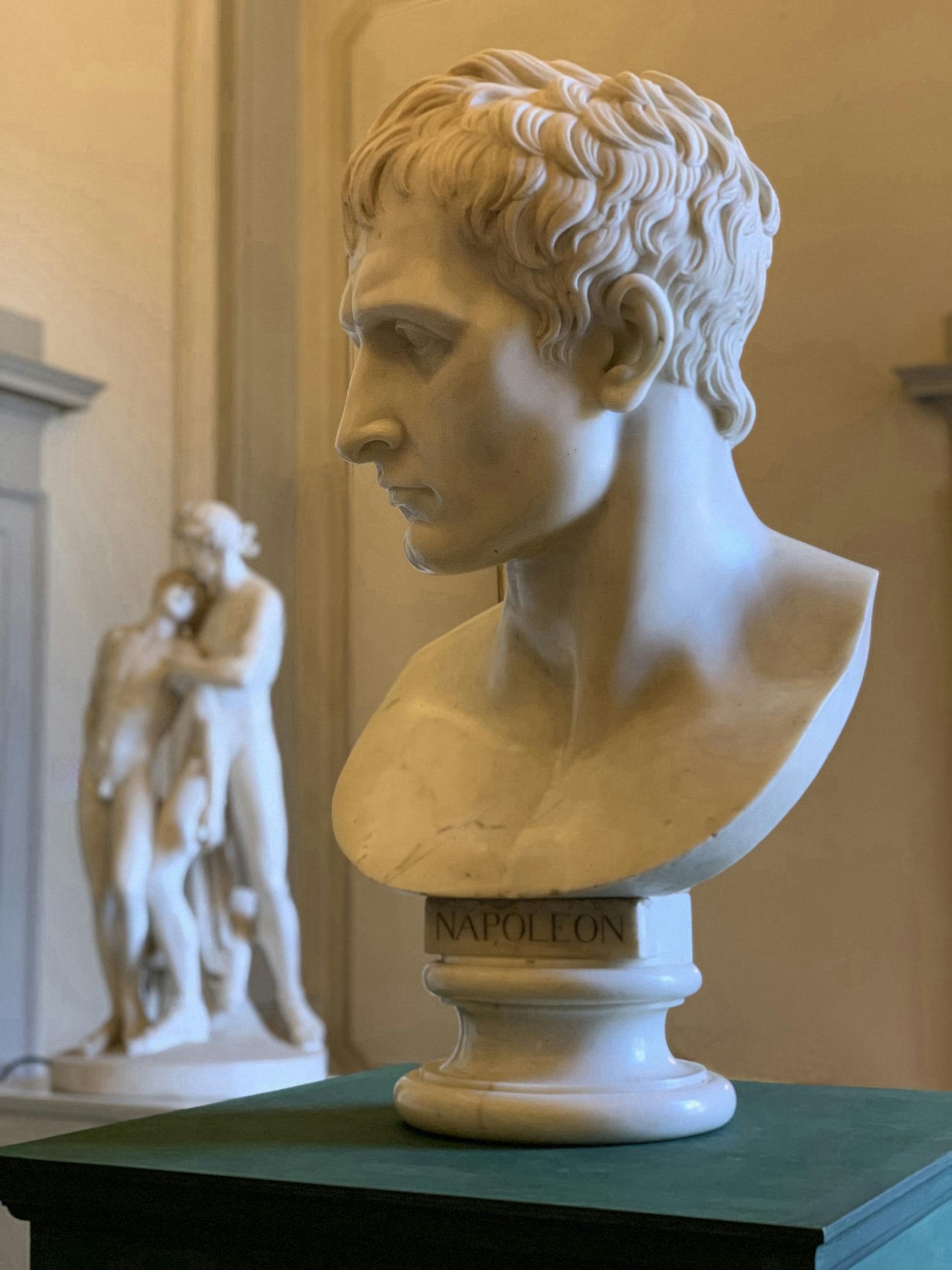 Busto colossale di Napoleone-copia antica da Antonio Canova